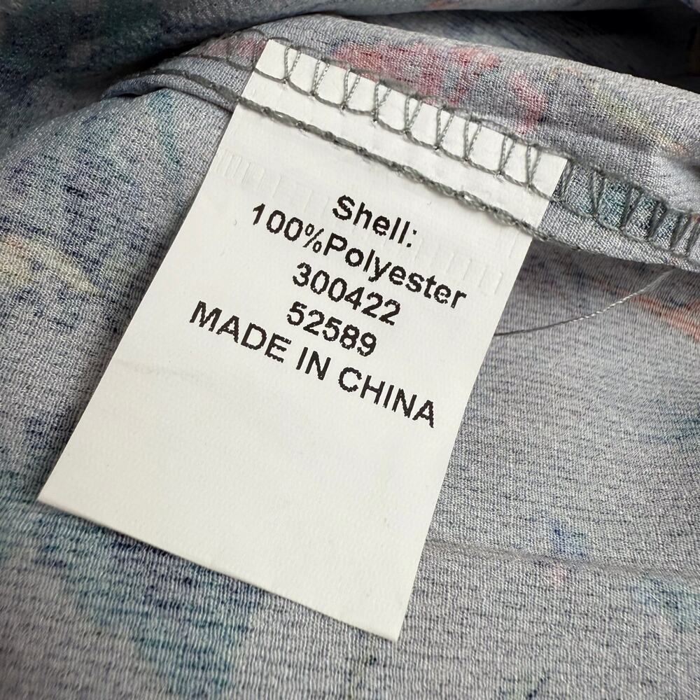 NIB Grey Background Floral Print Short Sleeve Popover Top Lightweight Round Neck - Picture 12 of 16